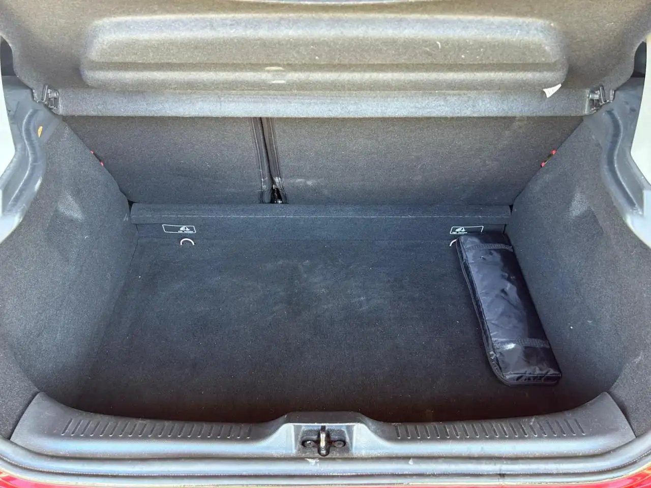 Renault Clio Citadine 5 portes — photo 26