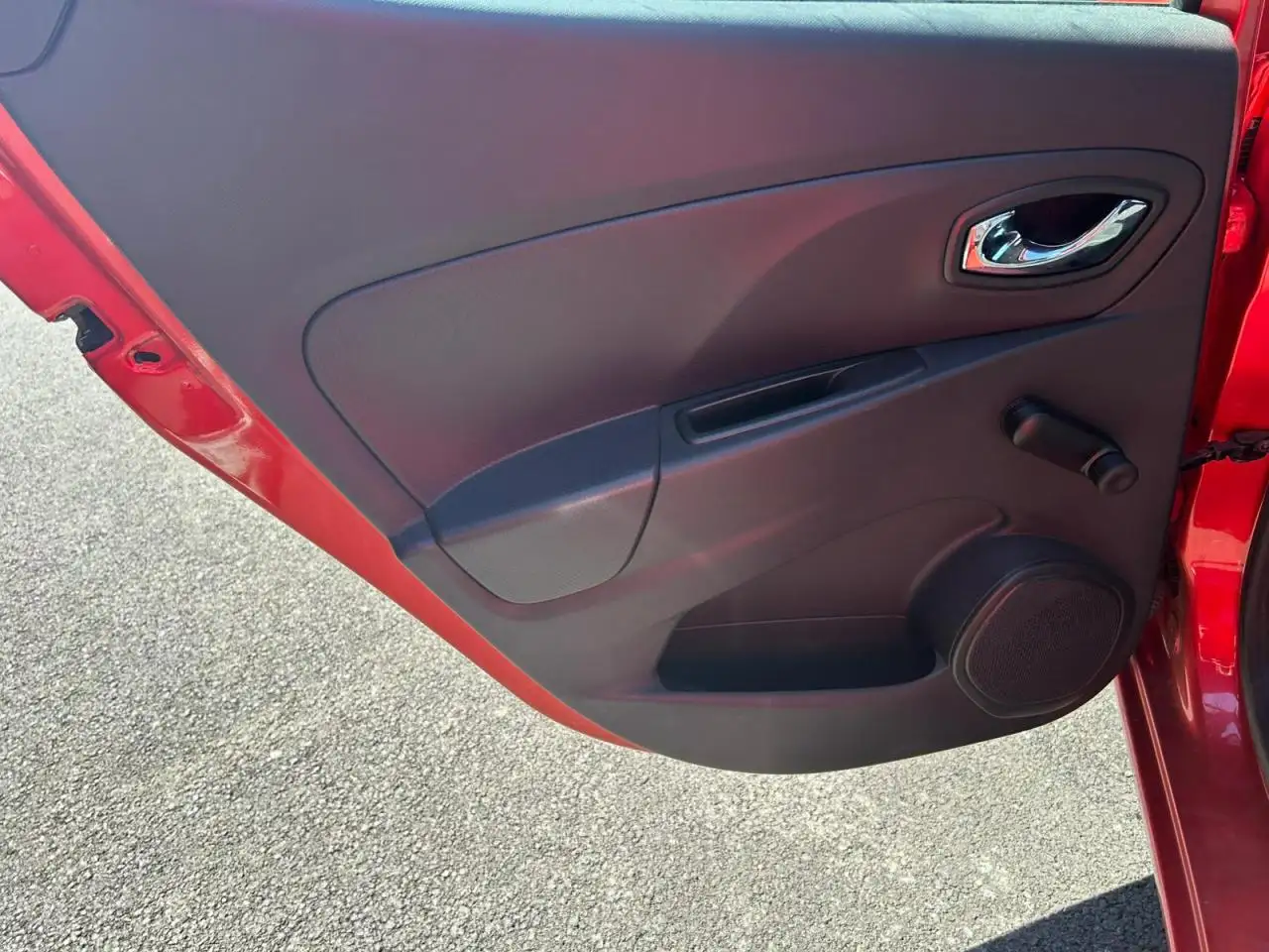 Renault Clio Citadine 5 portes — photo 21