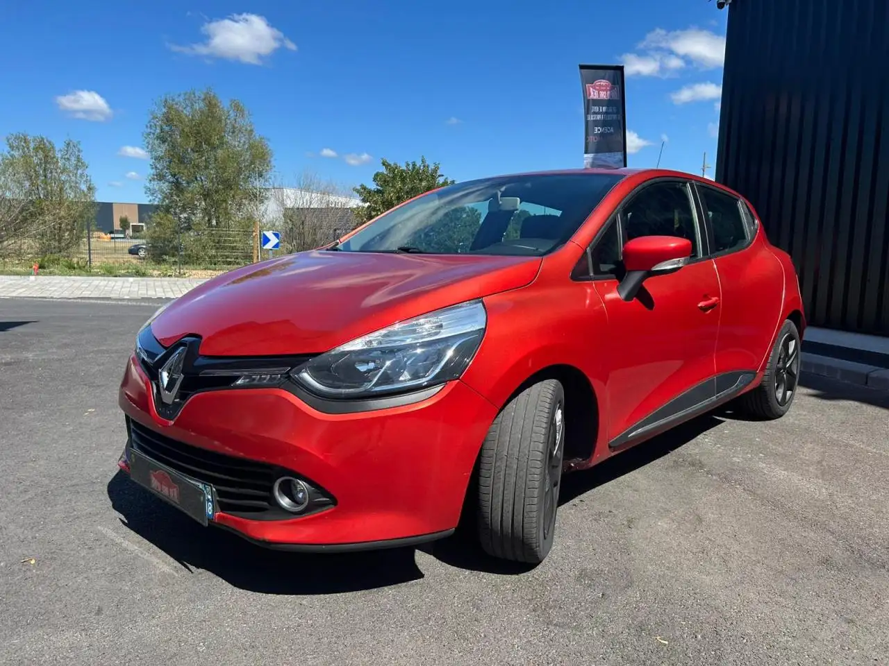 Renault Clio Citadine 5 portes — photo 4