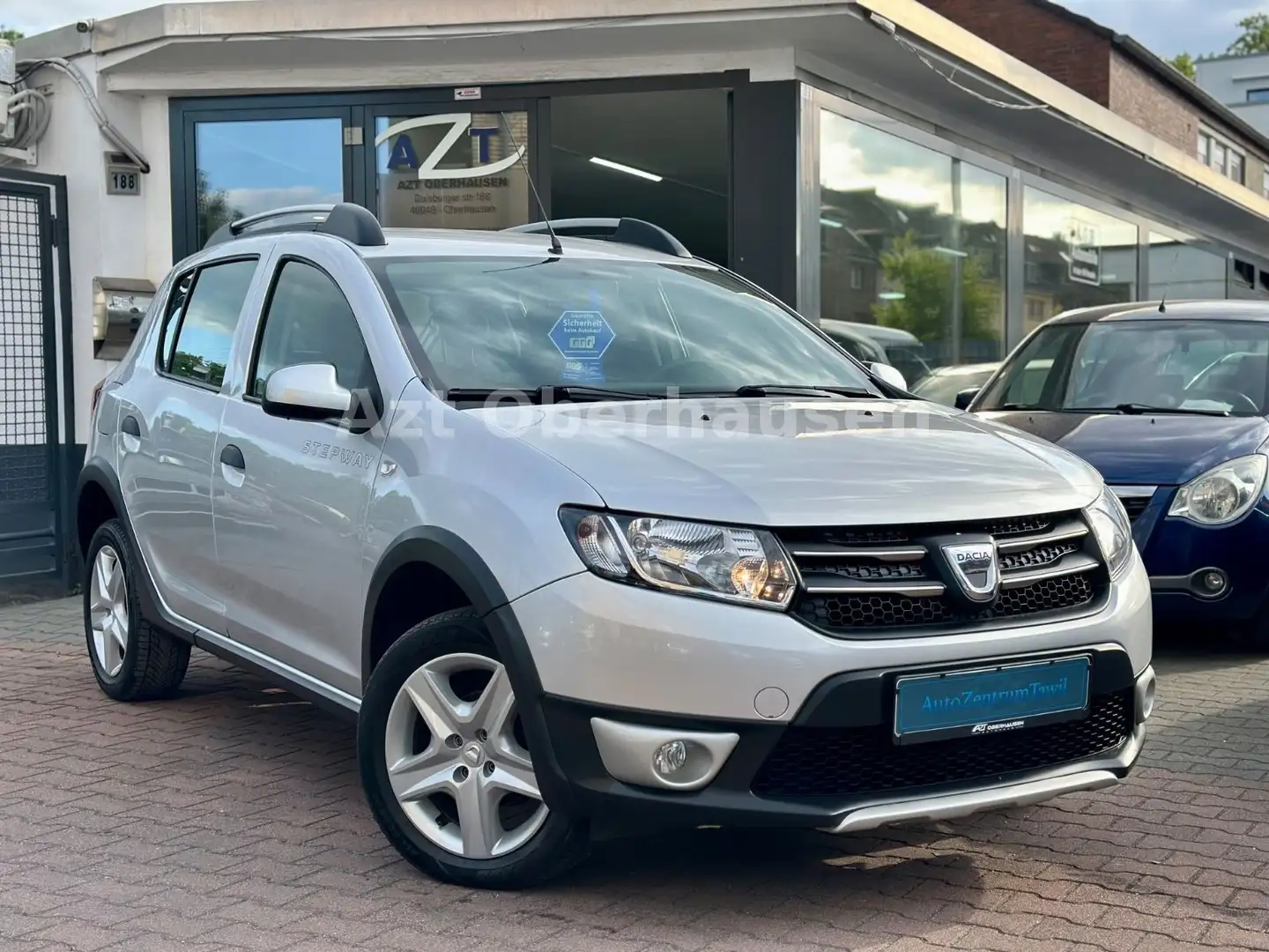 Dacia Sandero II Stepway Prestige*NAVI*KLIMA*TÜV NEU* Gri - 1