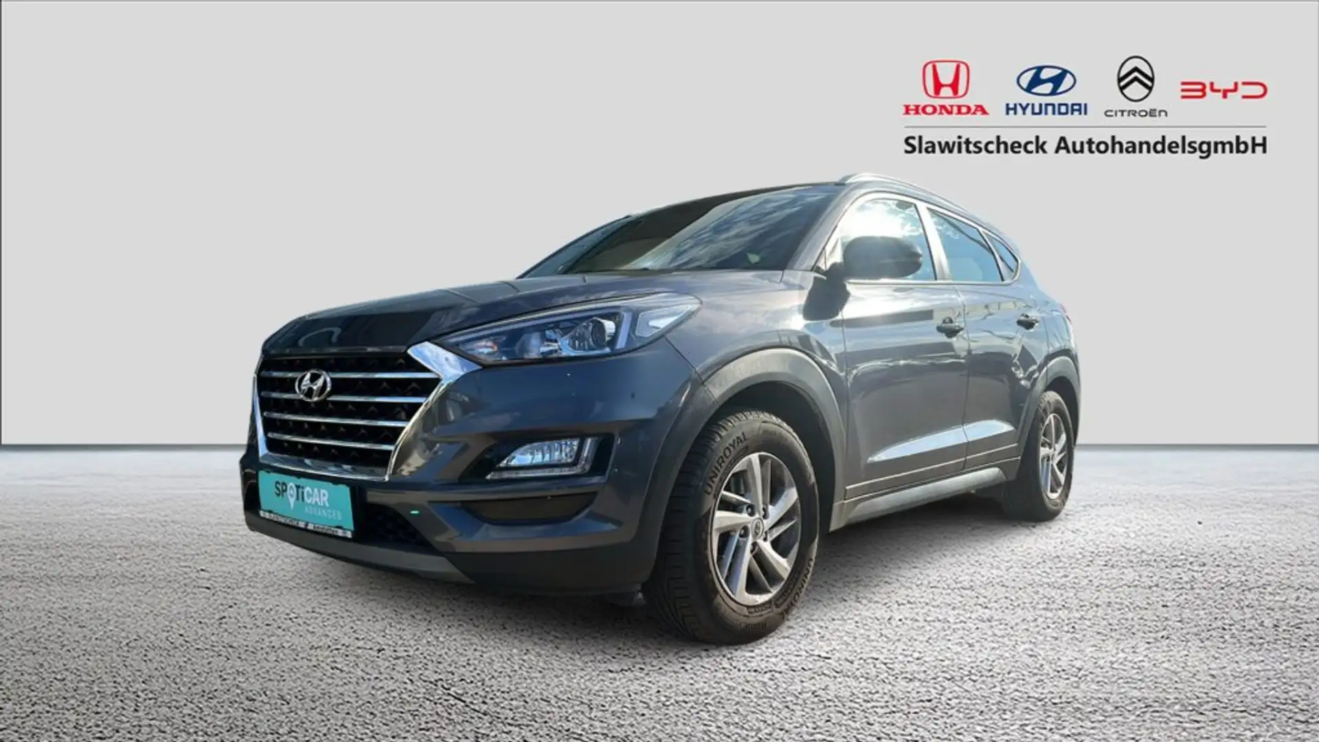 Hyundai TUCSON Level 3 RUN 1,6 CRDi 4WD MT Grau - 1