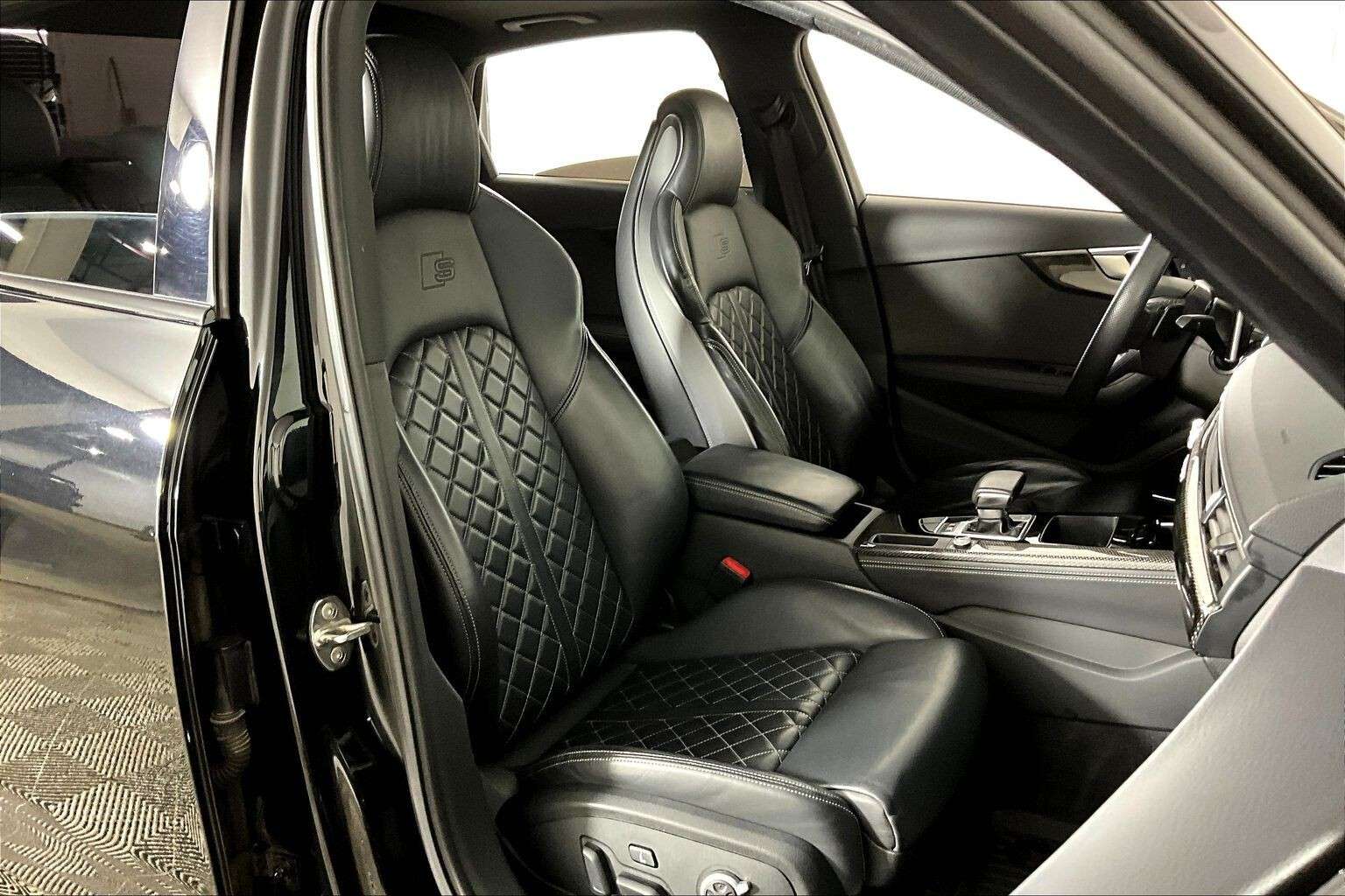 used 2022 Audi S4 car, priced at $40,998