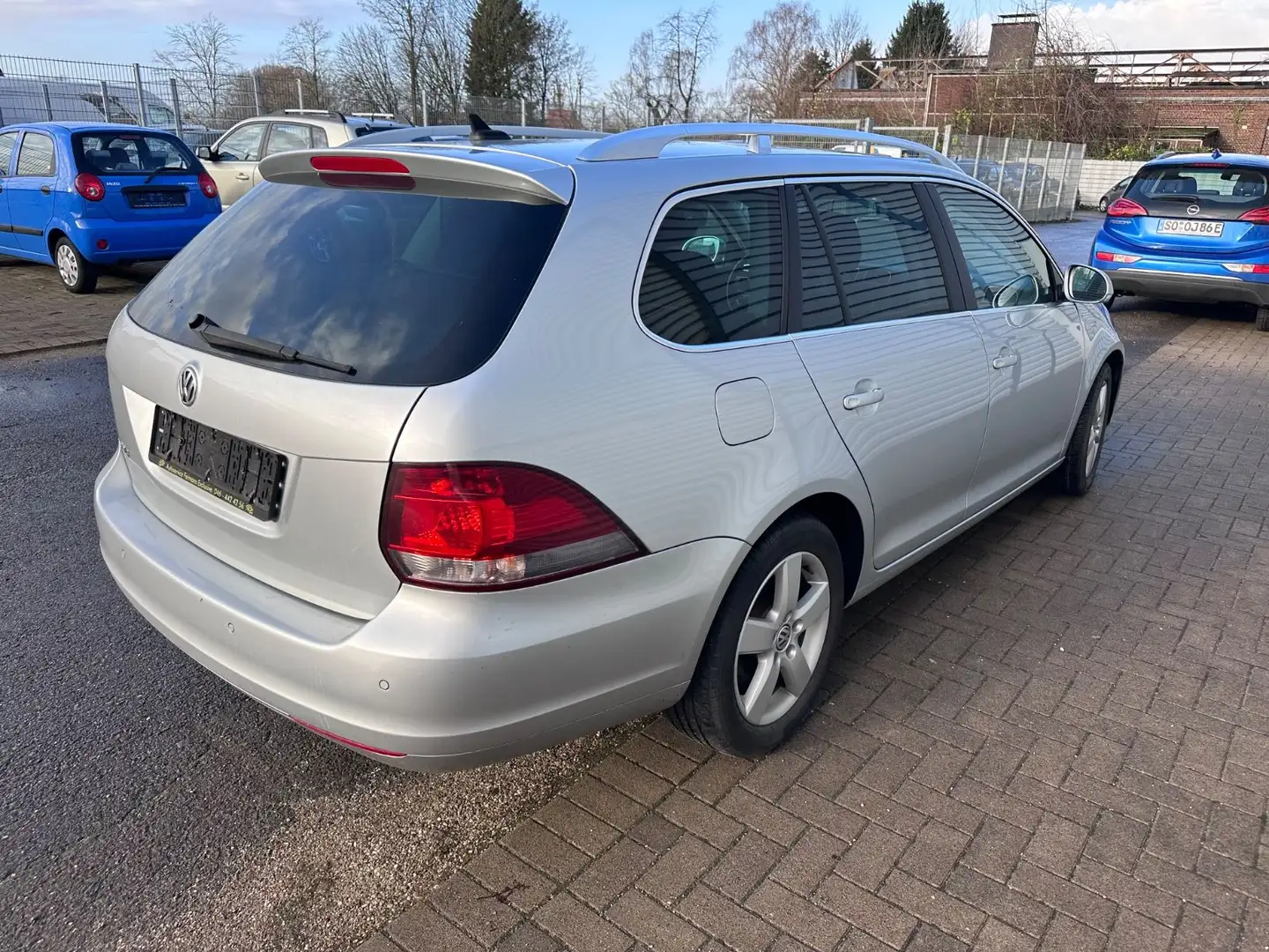 Volkswagen Golf VI Variant Comfortline/PDC/Alu/Automatik Plateado - 2