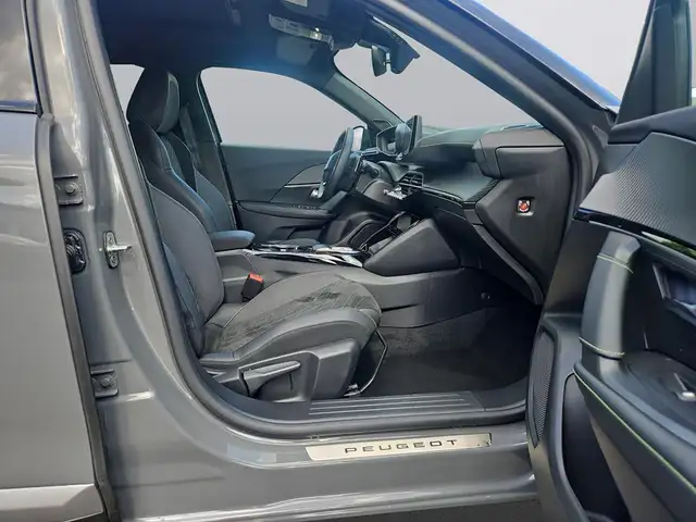 Peugeot 2008 view 13