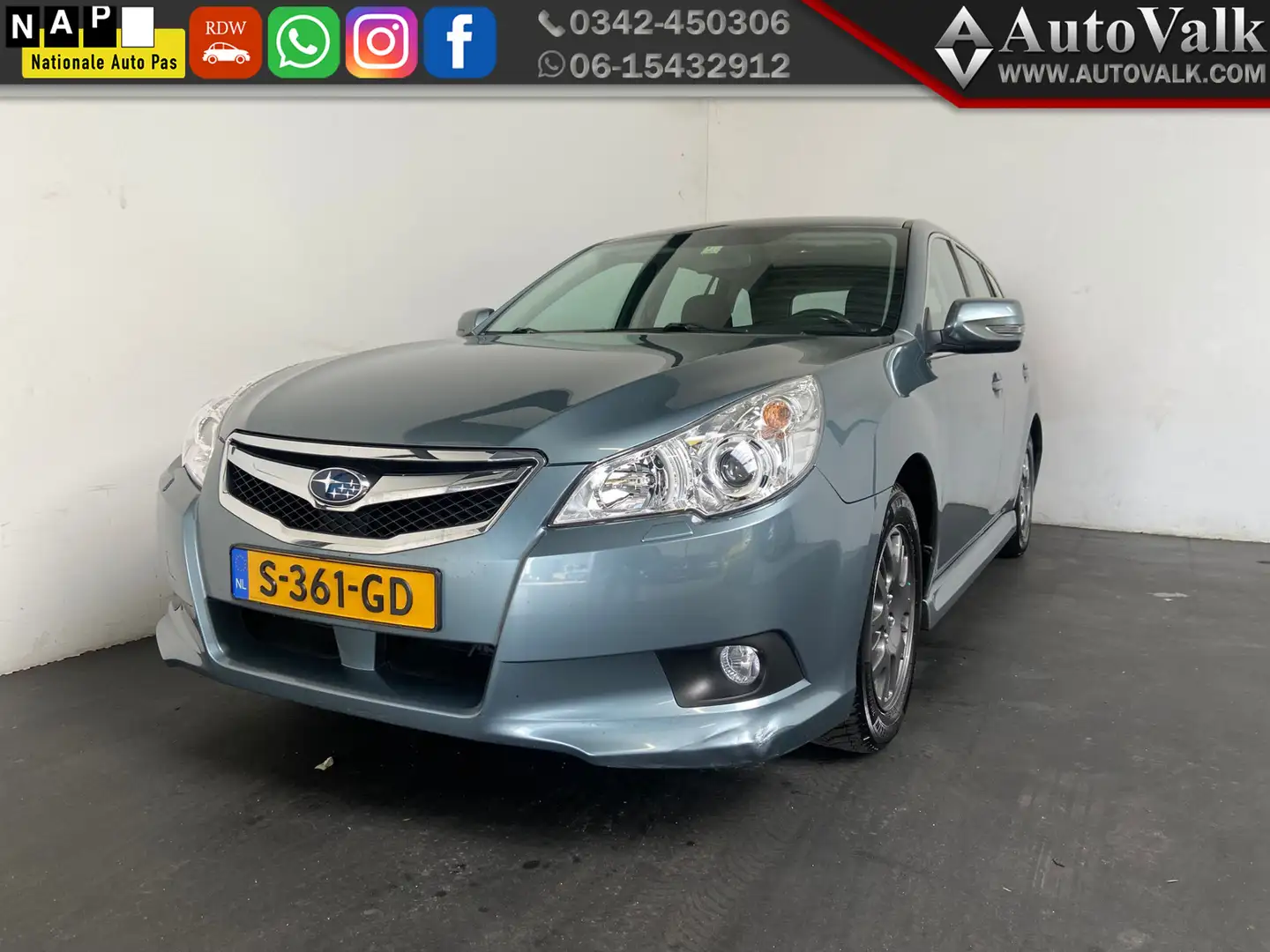 Subaru Legacy Touring Wagon 2.0i Corporate Edition Grün - 1