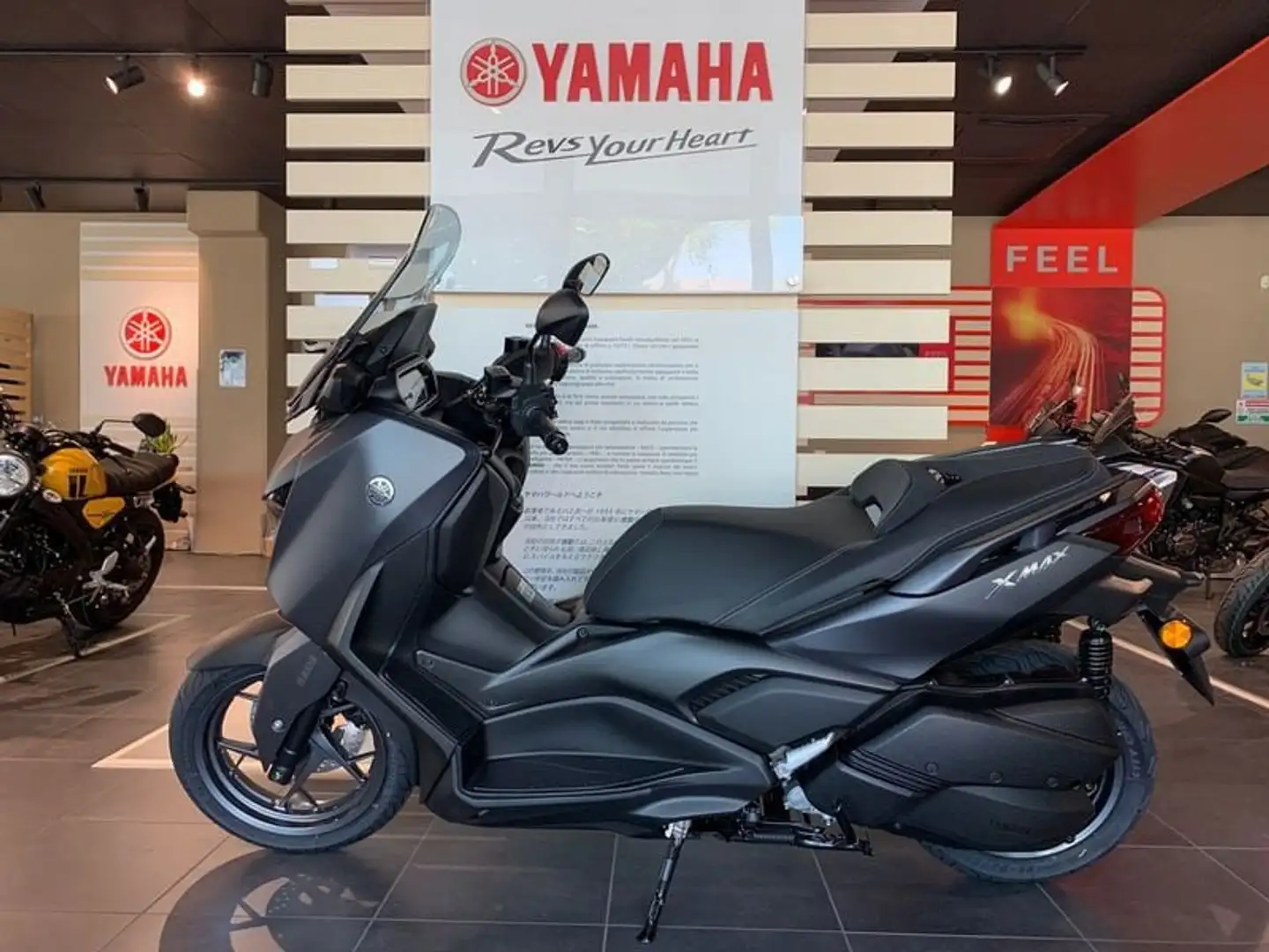 Yamaha X-Max 300 - 1