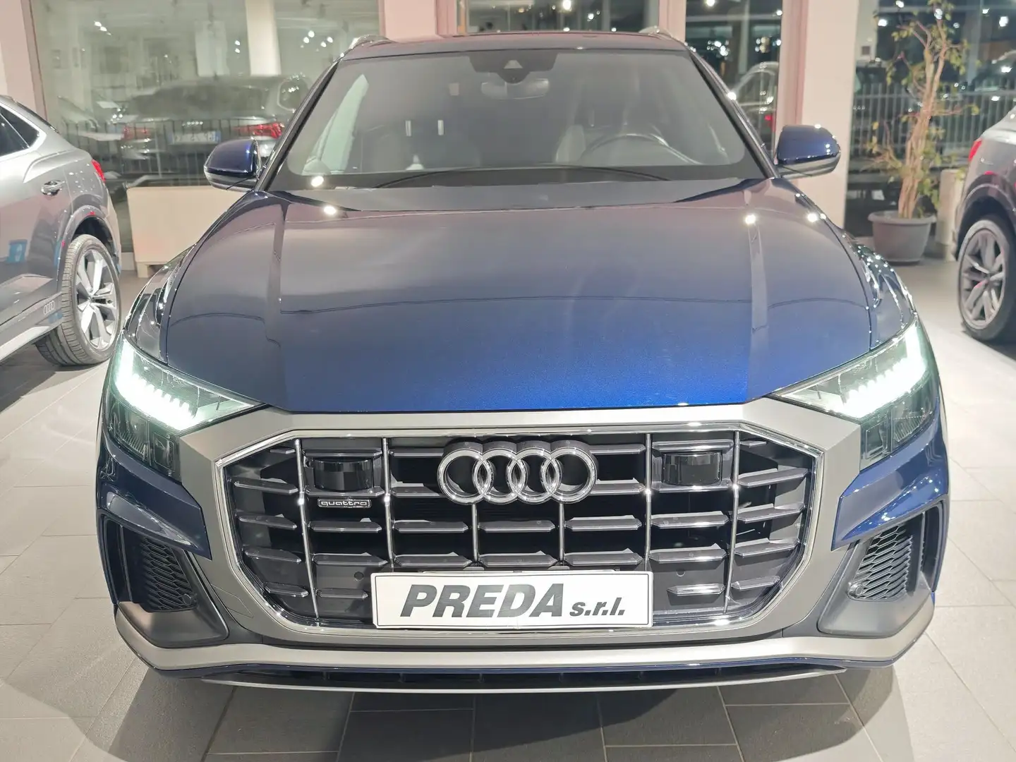 Audi Q8 45 TDI quattro tiptronic Sport - 2