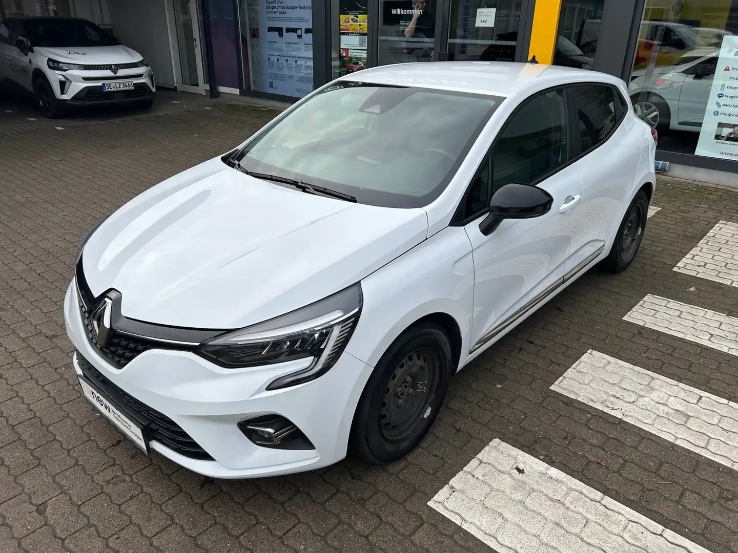 Renault Clio Evolution TCe 90 Klima,Navi,GJR,PDC Wit - 1
