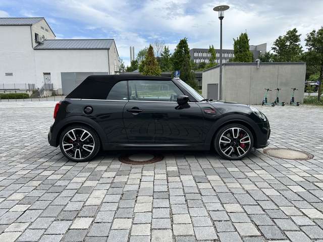 MINI John Cooper Works Cabrio