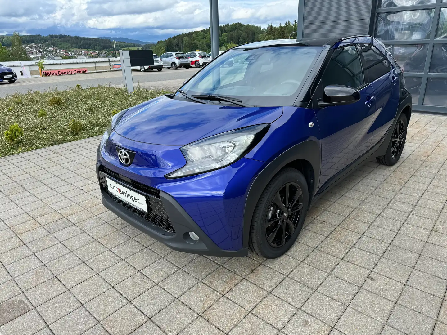 Toyota Aygo Pulse Blauw - 1