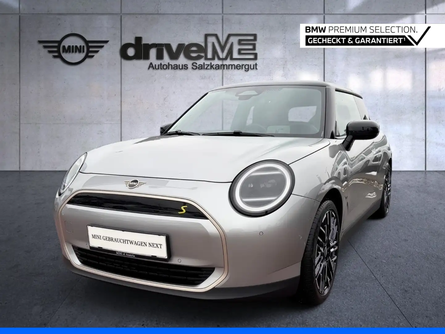 MINI Cooper SE Silber - 1
