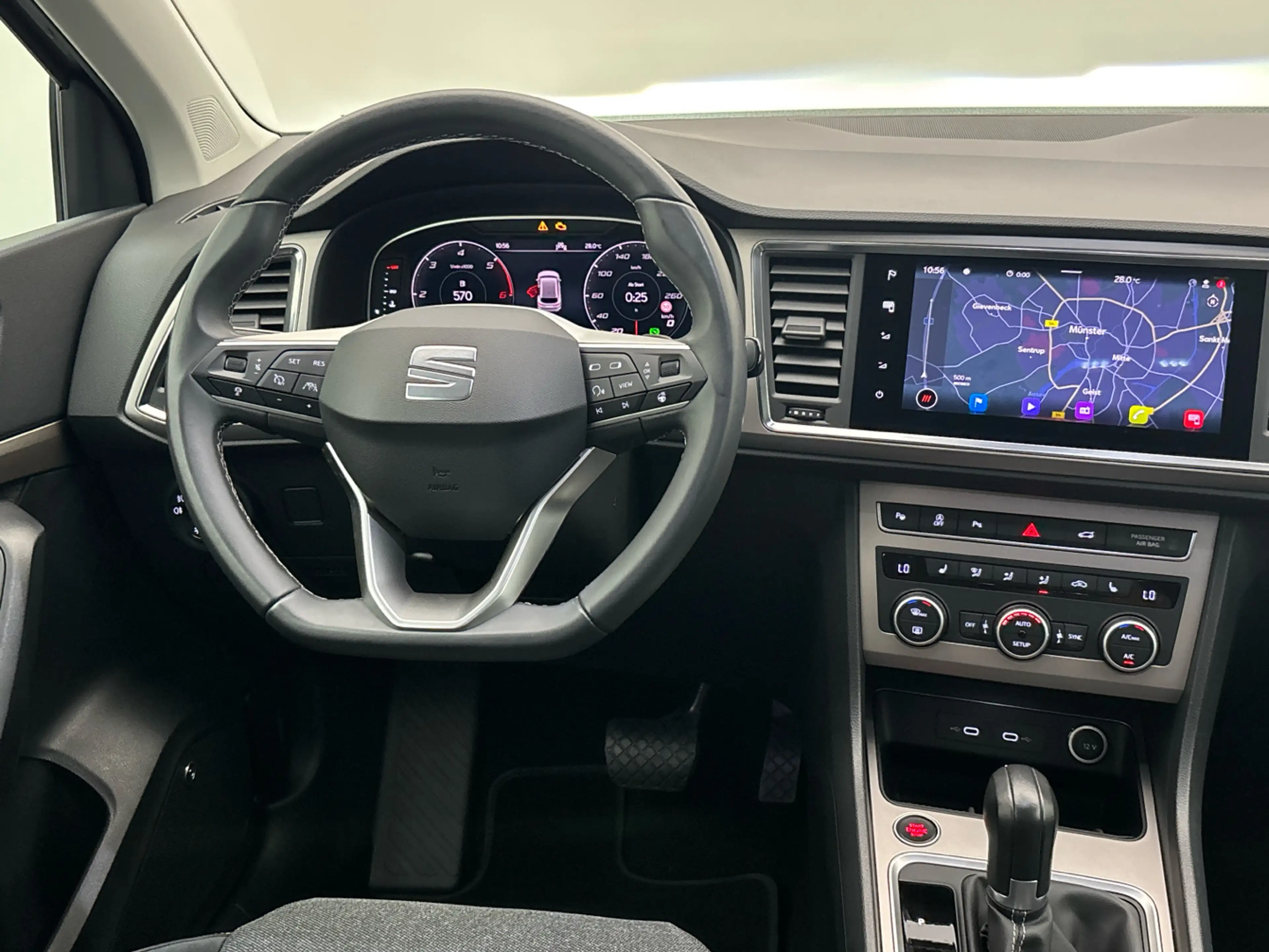 SEAT Ateca Xperience 2.0 TDI DSG LED ACC AHK — photo 8