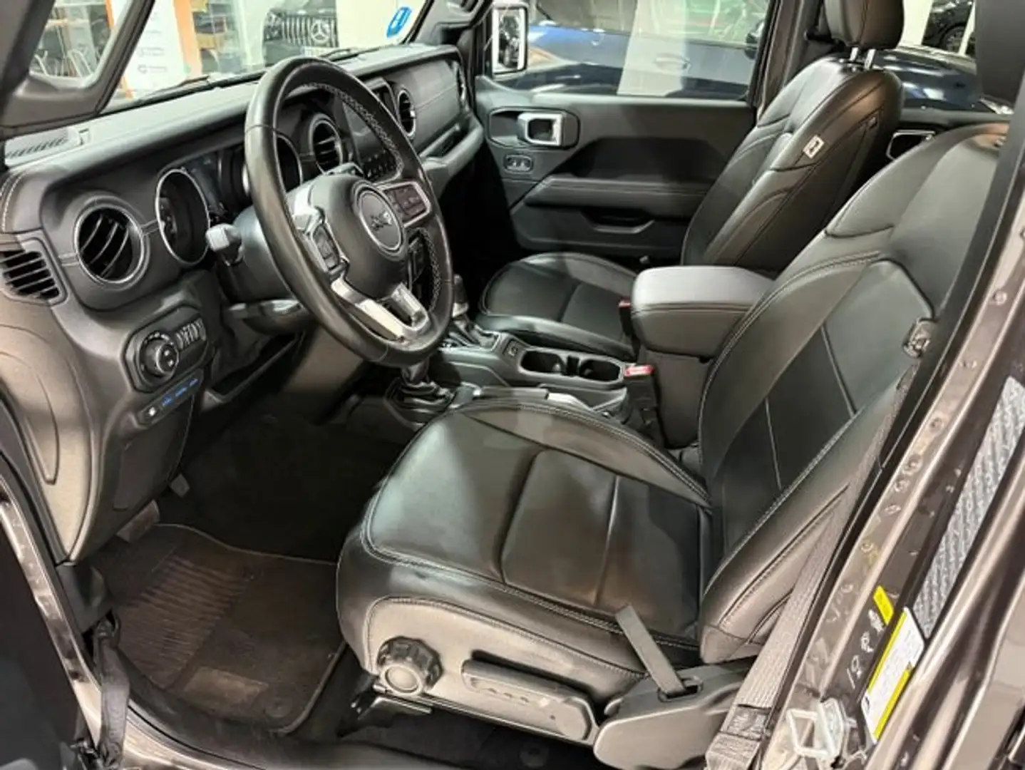 Jeep Wrangler Unlimited 2.0 4xe 80 Aniversario 8ATX 280KW Gris - 2