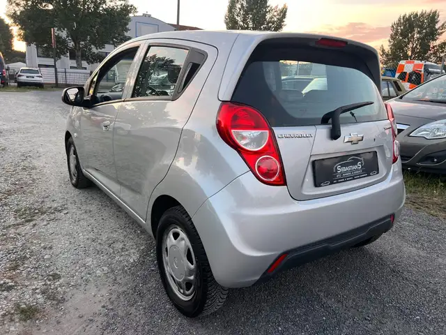 Chevrolet Spark view 6