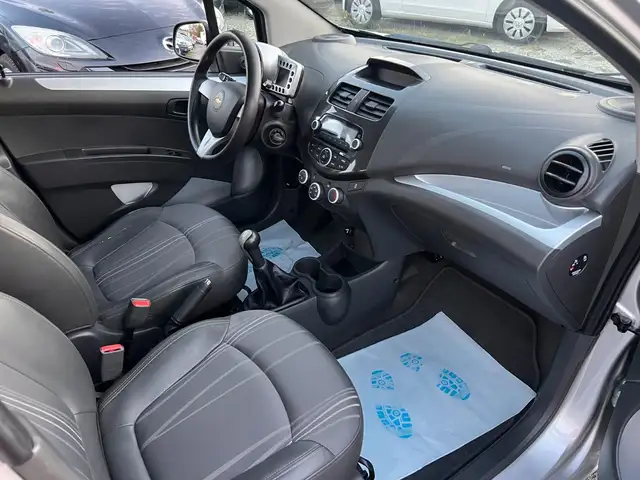Chevrolet Spark view 10