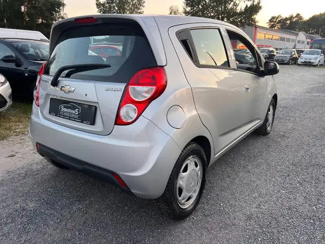 Chevrolet Spark view 4