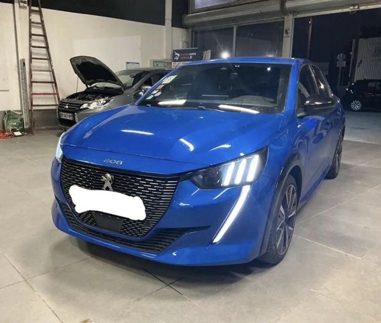 Peugeot 208 PureTech 130 S&S EAT8 GT Line - 1