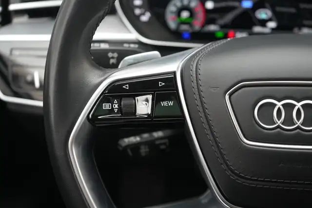Audi A8 view 21