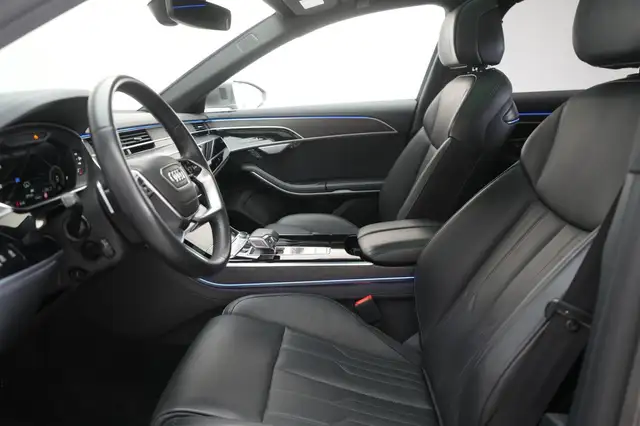 Audi A8 view 10