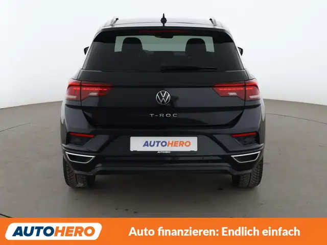 Volkswagen T-Roc view 5