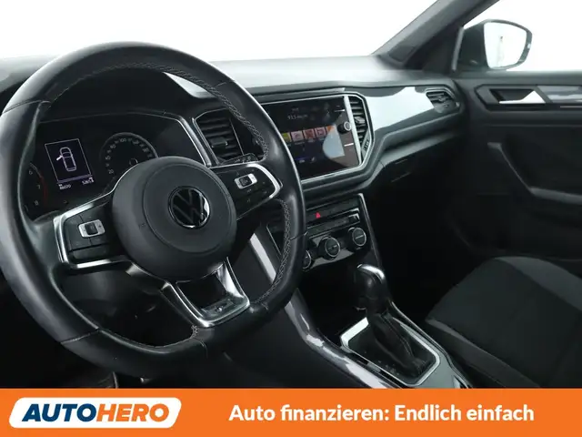 Volkswagen T-Roc view 11