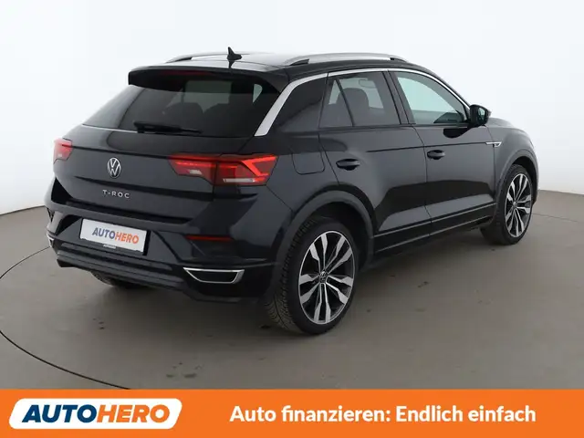 Volkswagen T-Roc view 6