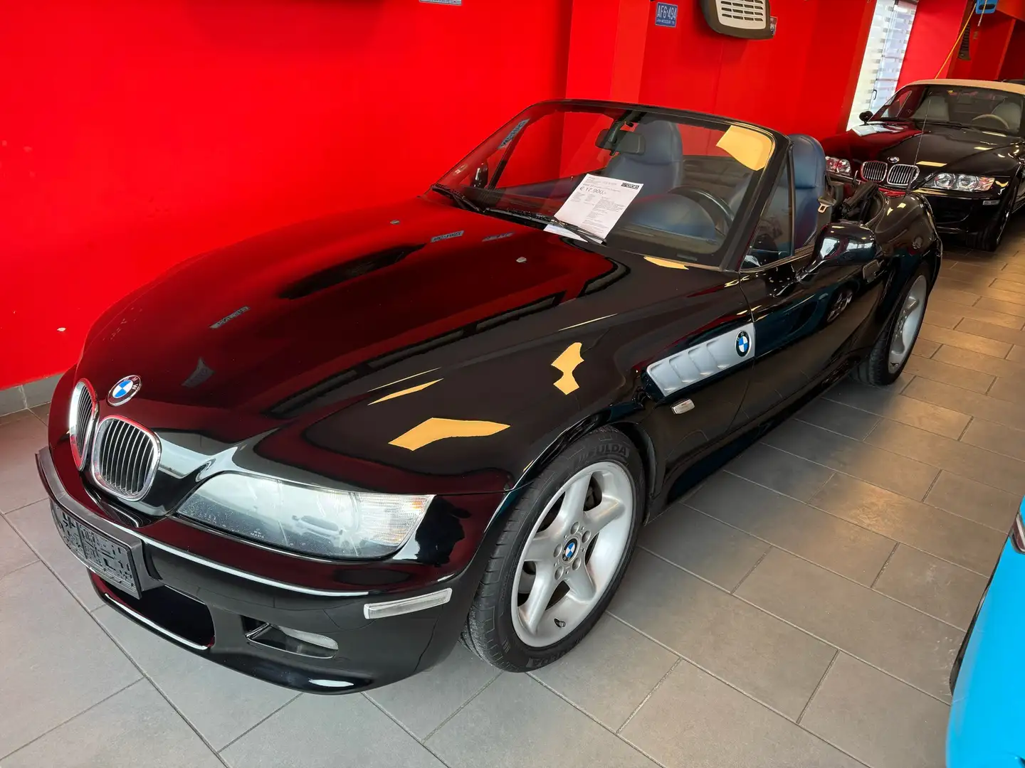BMW Z3 Roadster 3.0 231cv Zwart - 1