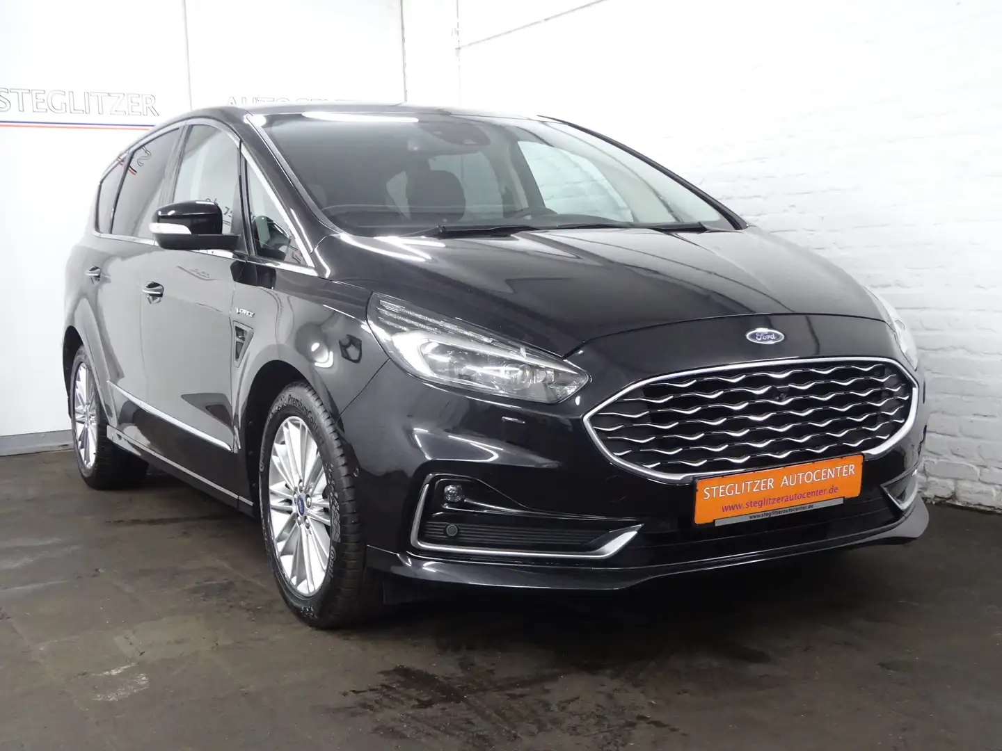 Ford S-Max 2.0 Vignale Aut./ACC/LED/Kamera/Pano/Navi/KEY/PDC Schwarz - 2