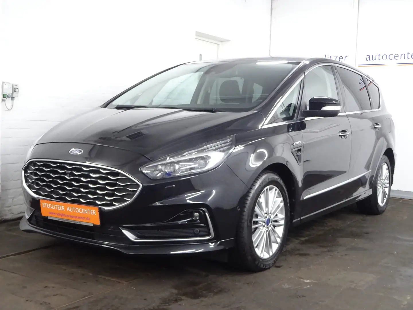Ford S-Max 2.0 Vignale Aut./ACC/LED/Kamera/Pano/Navi/KEY/PDC Schwarz - 1
