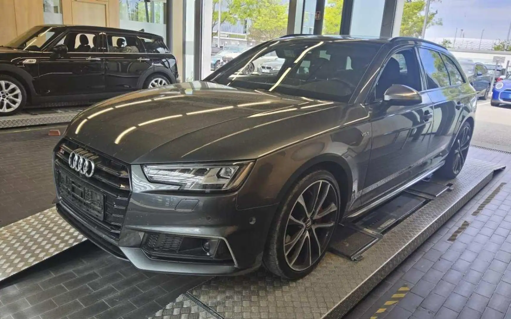 Audi S4 AVANT Q BLACK 19Z/ACC/PANO/SIDE/360°/StHz/VC Gris - 1