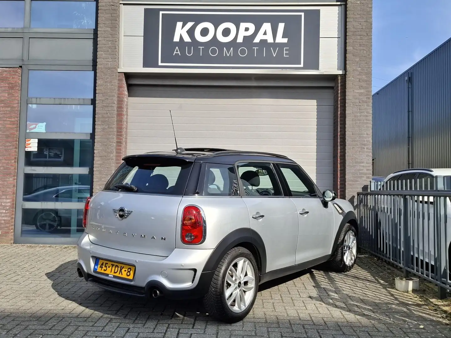 MINI Cooper S Countryman Mini 1.6 Chili | Pano | Dealer onderhouden | NAVI Plateado - 2
