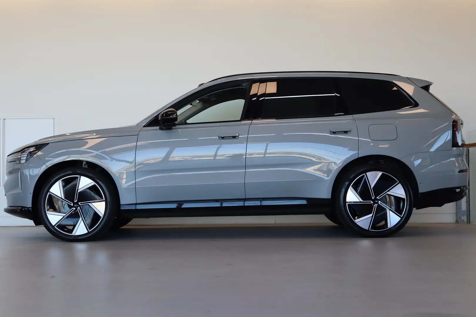 Volvo EX90 Twin Performance 517PK AWD Ultra Pilot Assist | Lu Gris - 2