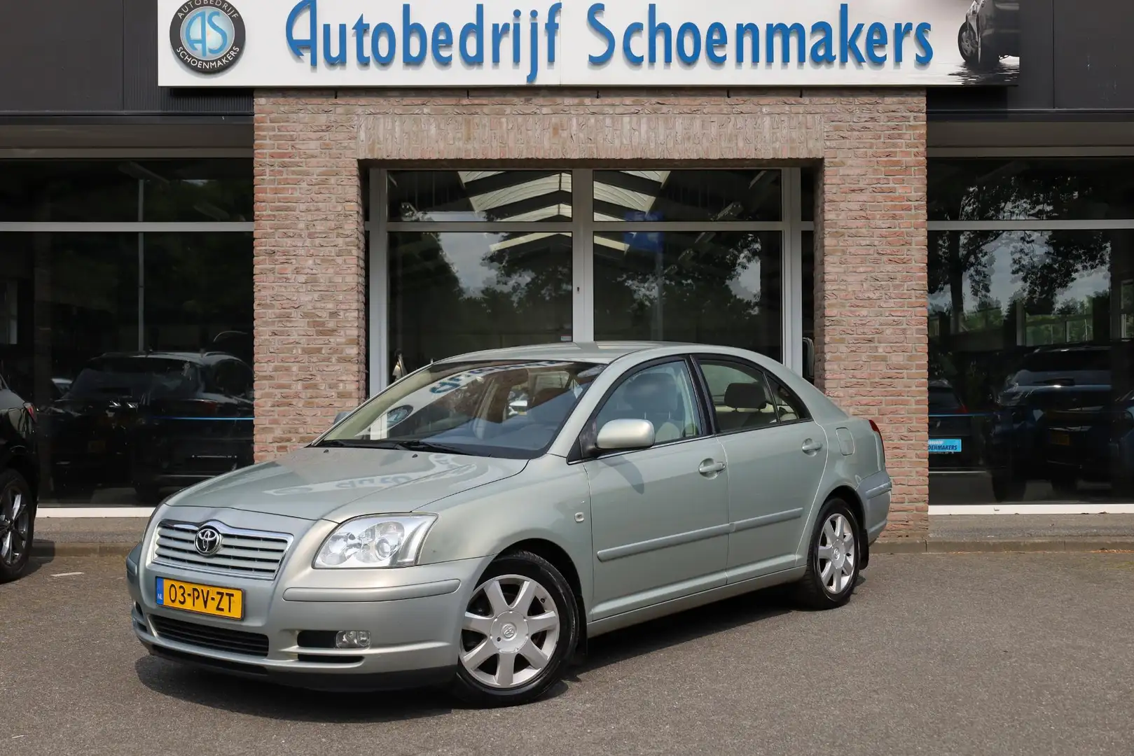 Toyota Avensis 1.8 VVTi Linea Sol TREKHAAK-AFN CLIMA NAP LMV ALL- Verde - 1