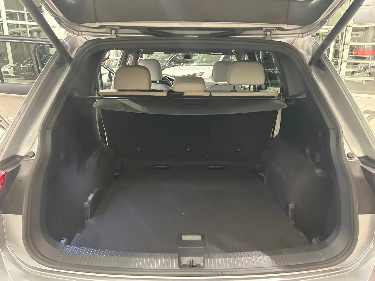 Volkswagen Tiguan снимка Volkswagen Tiguan