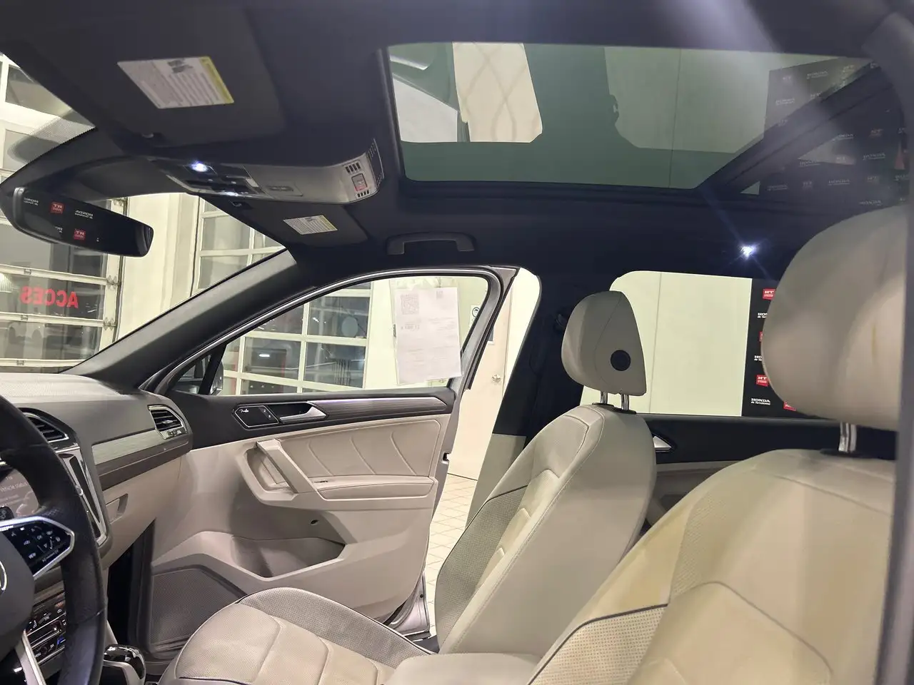 Volkswagen Tiguan снимка Volkswagen Tiguan