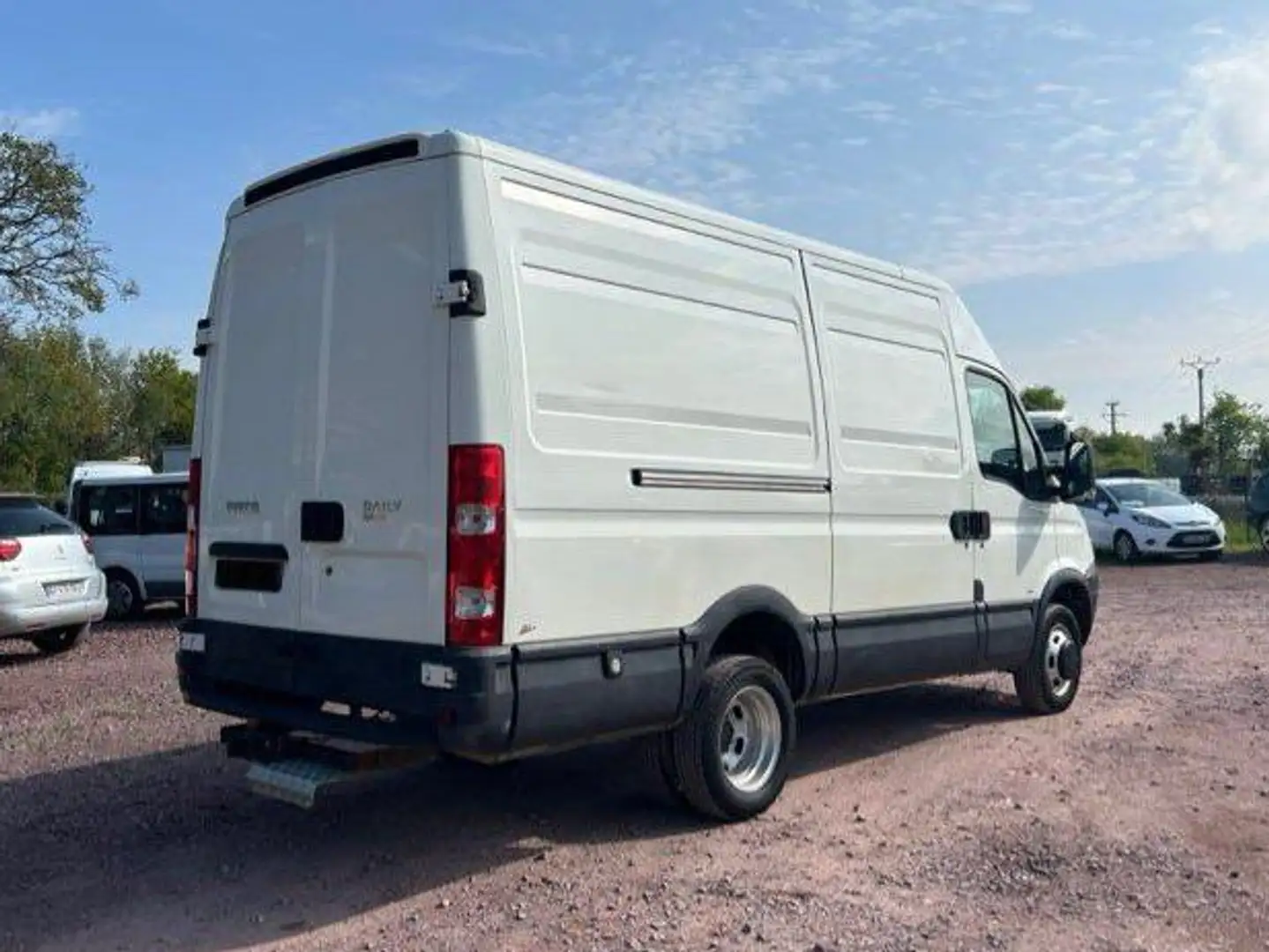 Iveco Daily DAILY CHASSIS CAB 35C12 EMP 3000 - 2