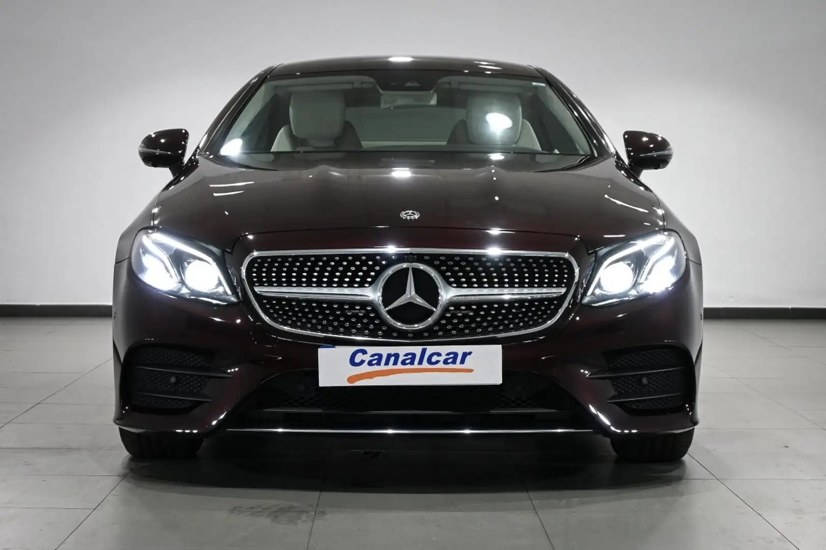 Mercedes-Benz E 220 220d 9G-Tronic Rojo - 2