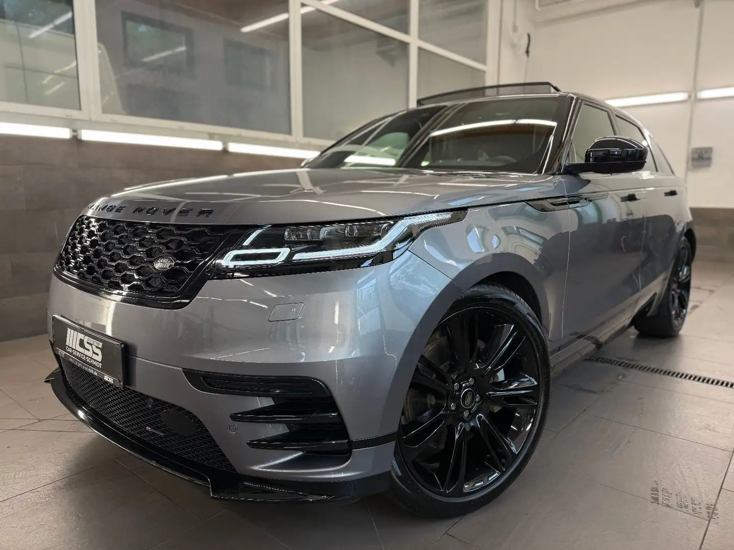 Land Rover Range Rover Velar R-Dynamic HSE Black Paket Pano Gris - 1