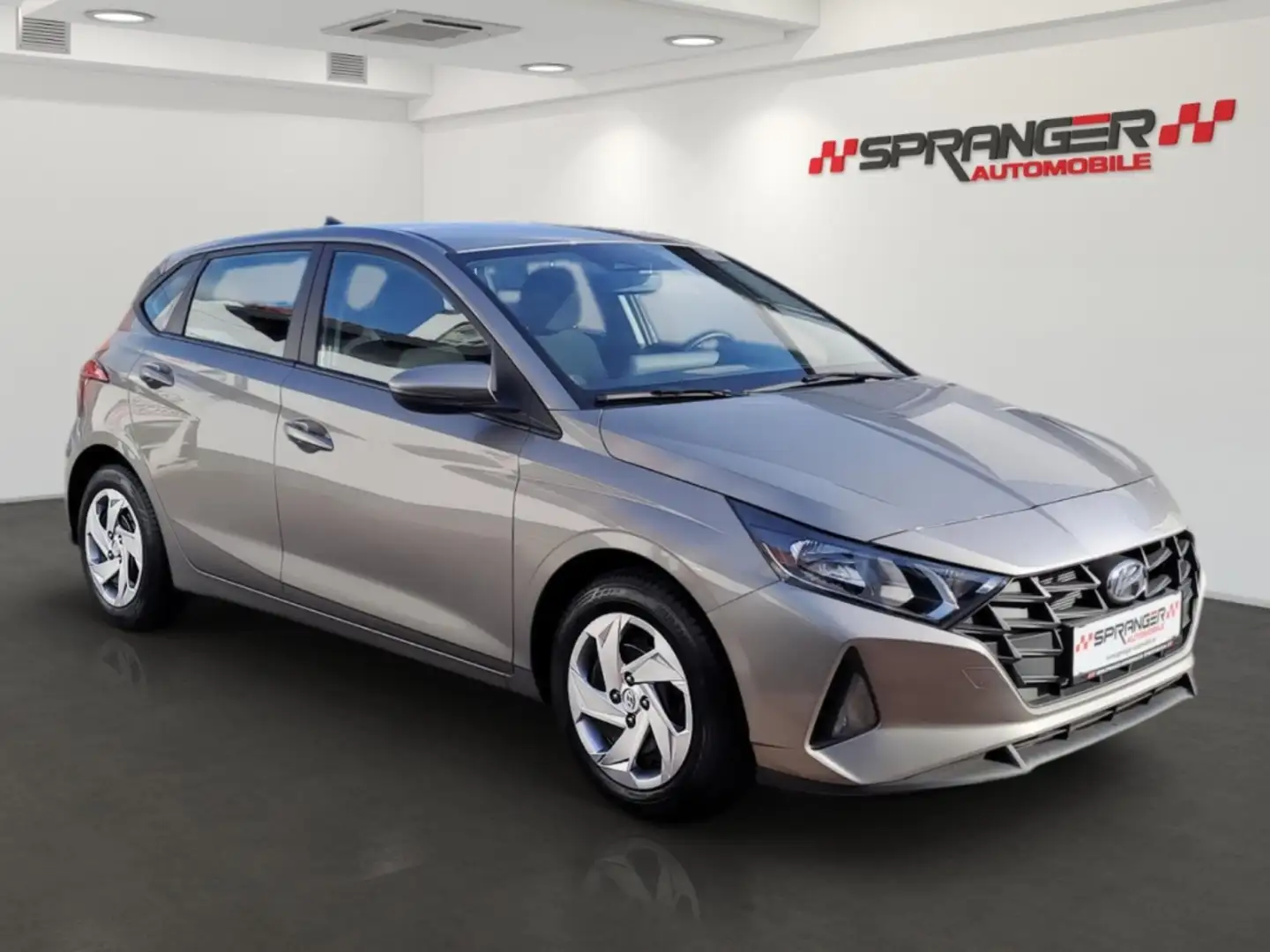 Hyundai i20 Comfort 1.2 *RFK*PDC*Temp*Klima*Bluetooth* Grau - 2