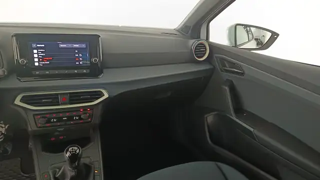 SEAT Ibiza view 13