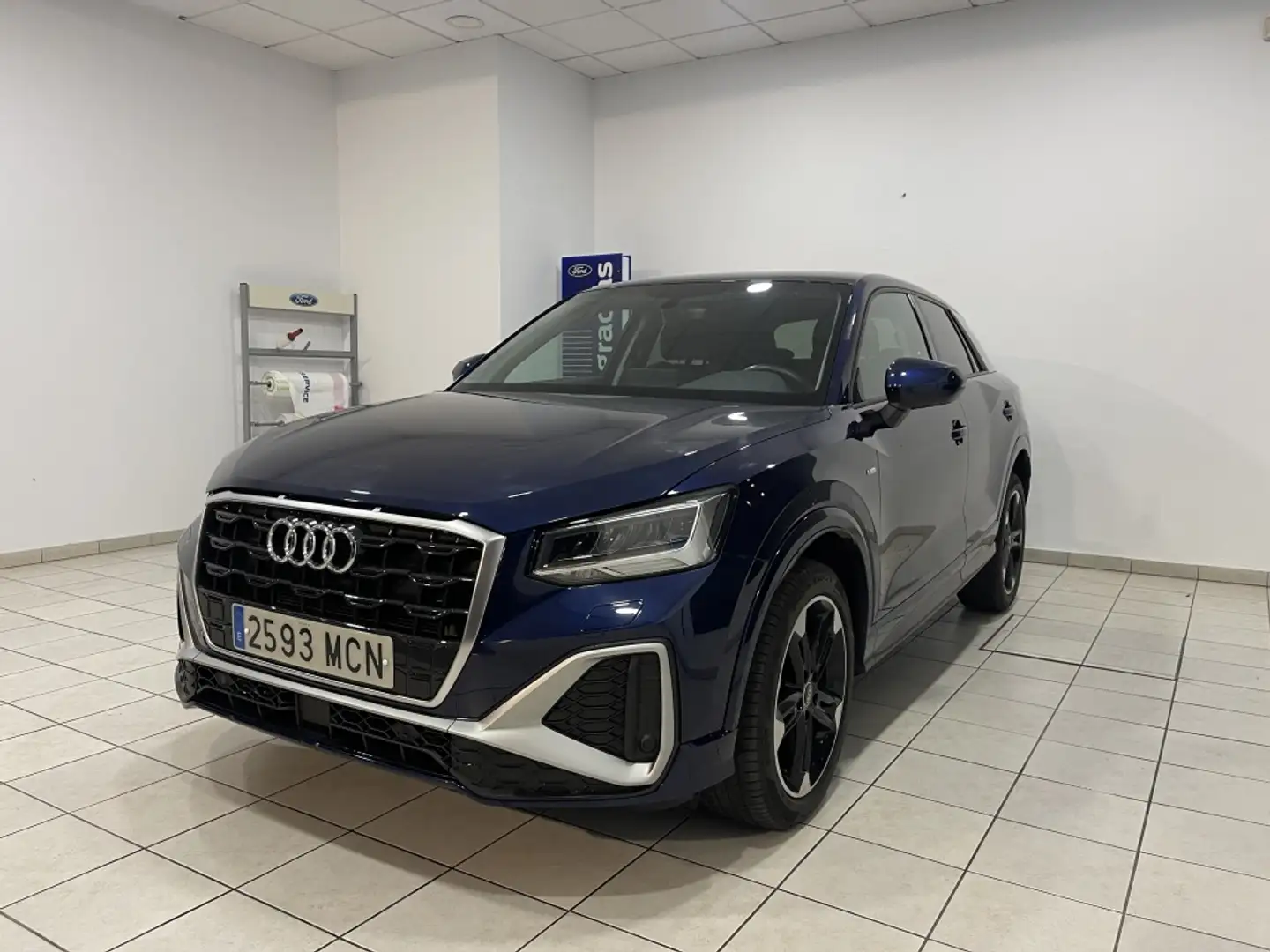 Audi Q2 30 TDI S line 85kW Azul - 2