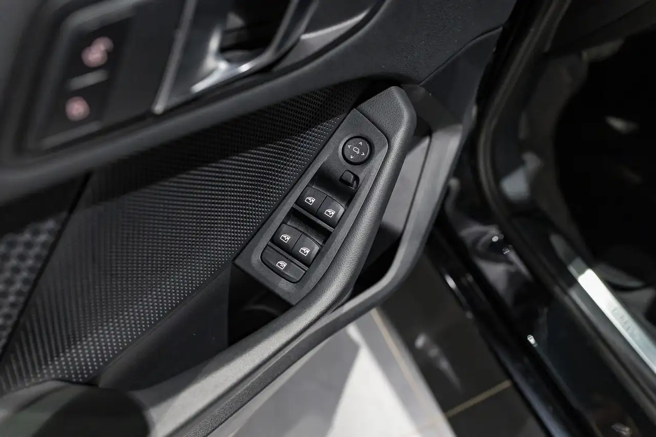 BMW 118 1-serie 118d NAVI LED CAMERA CARPLAY, миниатюра 20