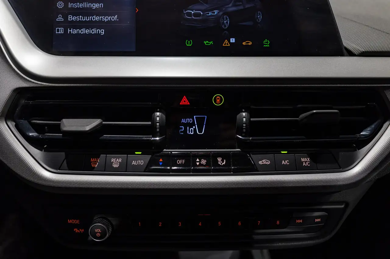 BMW 118 1-serie 118d NAVI LED CAMERA CARPLAY, миниатюра 25