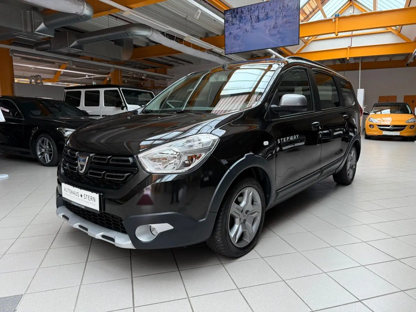 Dacia Lodgy Stepway 7-Sitzer|SHZ|PDC|Kamera|Klima|Navi Zwart - 2