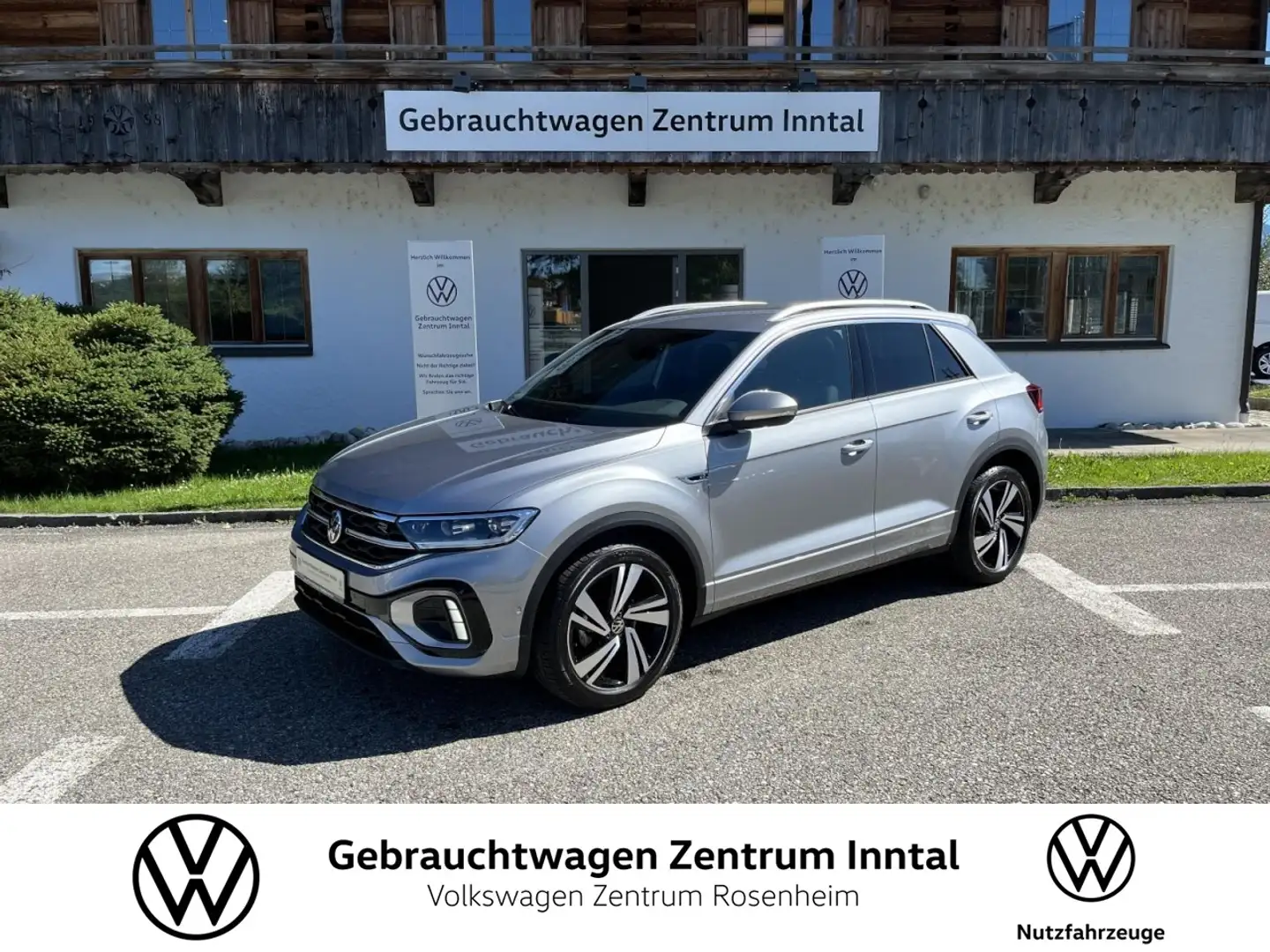 Volkswagen T-Roc 1,5 TSI DSG R-Line (AHK+LED+RearView) Klima Navi Silber - 1