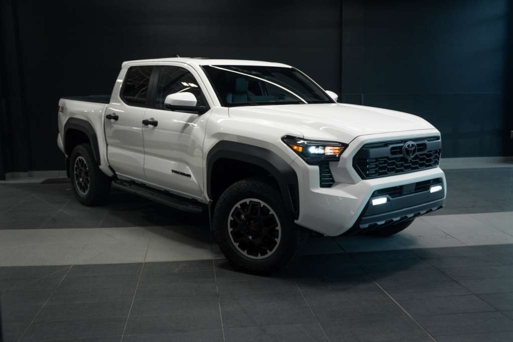 2026 Toyota Tacoma DOUBLE CAB AT