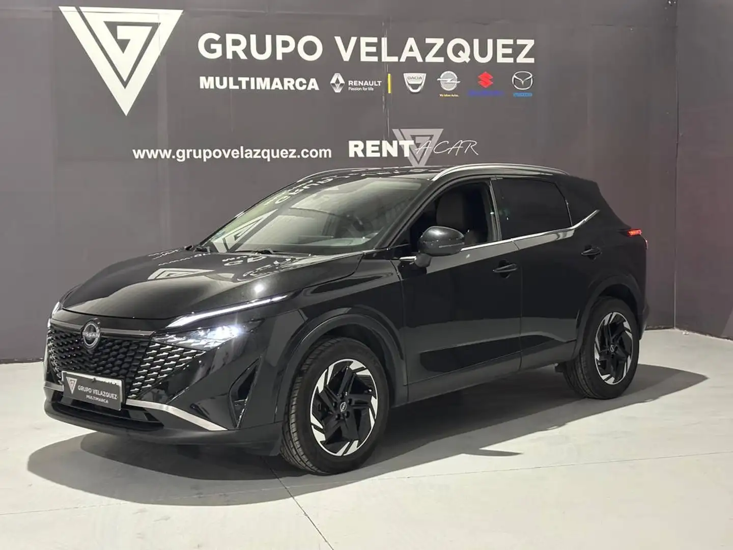 Nissan Qashqai 1.3 DIG-T mHEV 12V Acenta 4x2 103kW Schwarz - 1