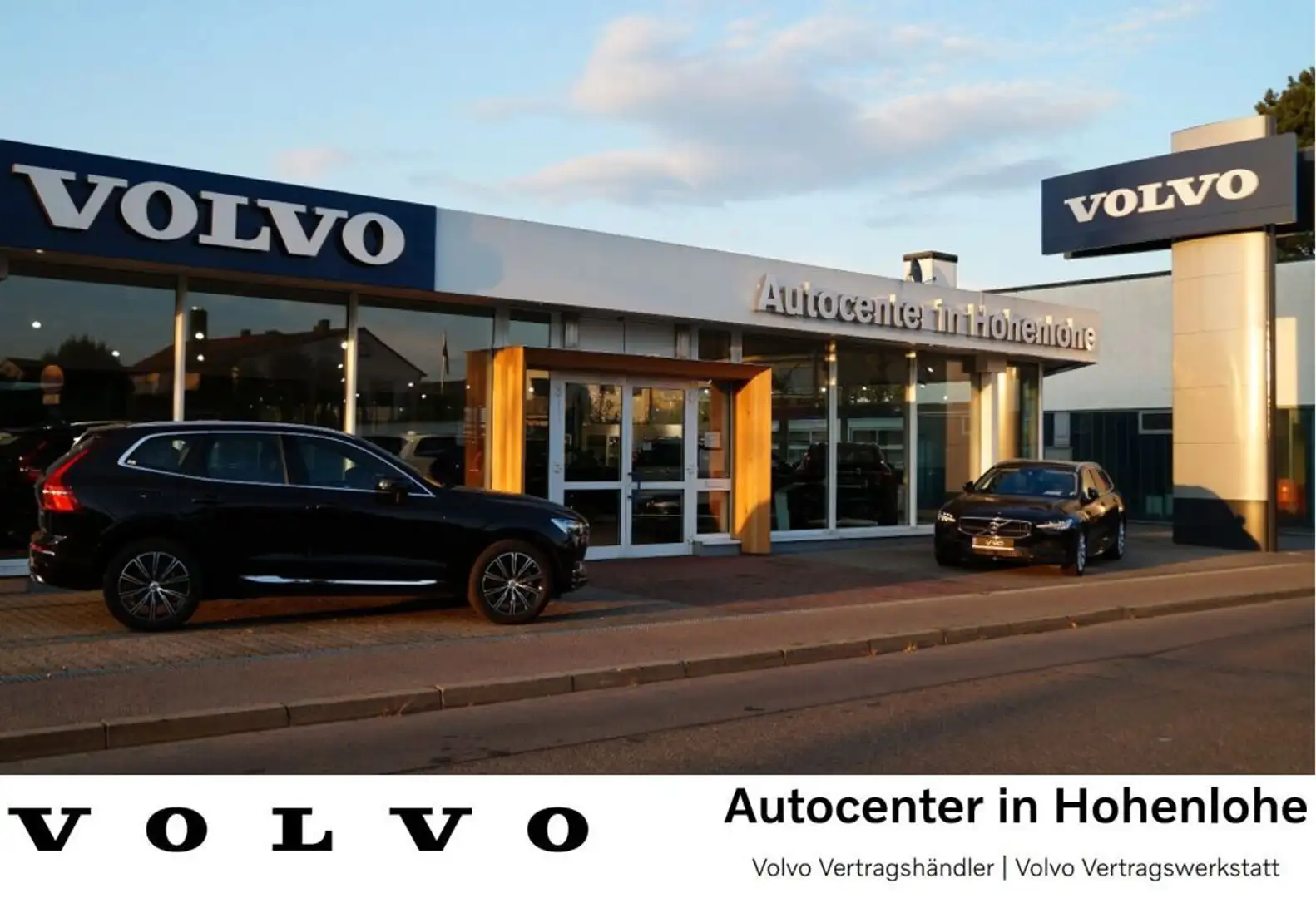 Volvo XC40 T2 Plus Dark 2WD Grau - 1