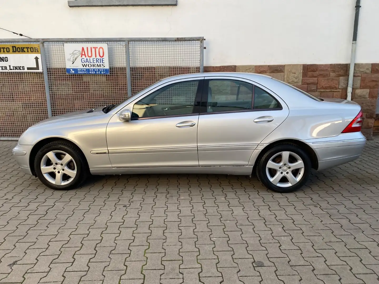 Mercedes-Benz C 200 Automatik Kompressor Elegance Silber - 2
