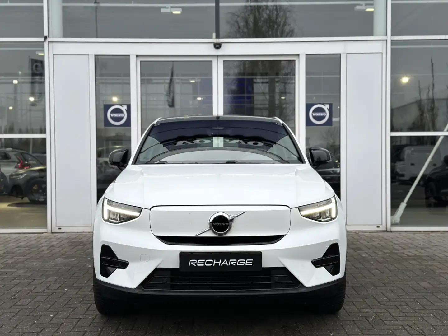 Volvo C40 Plus Extended Range 82 kWh| Panodak| Climate Pack White - 2